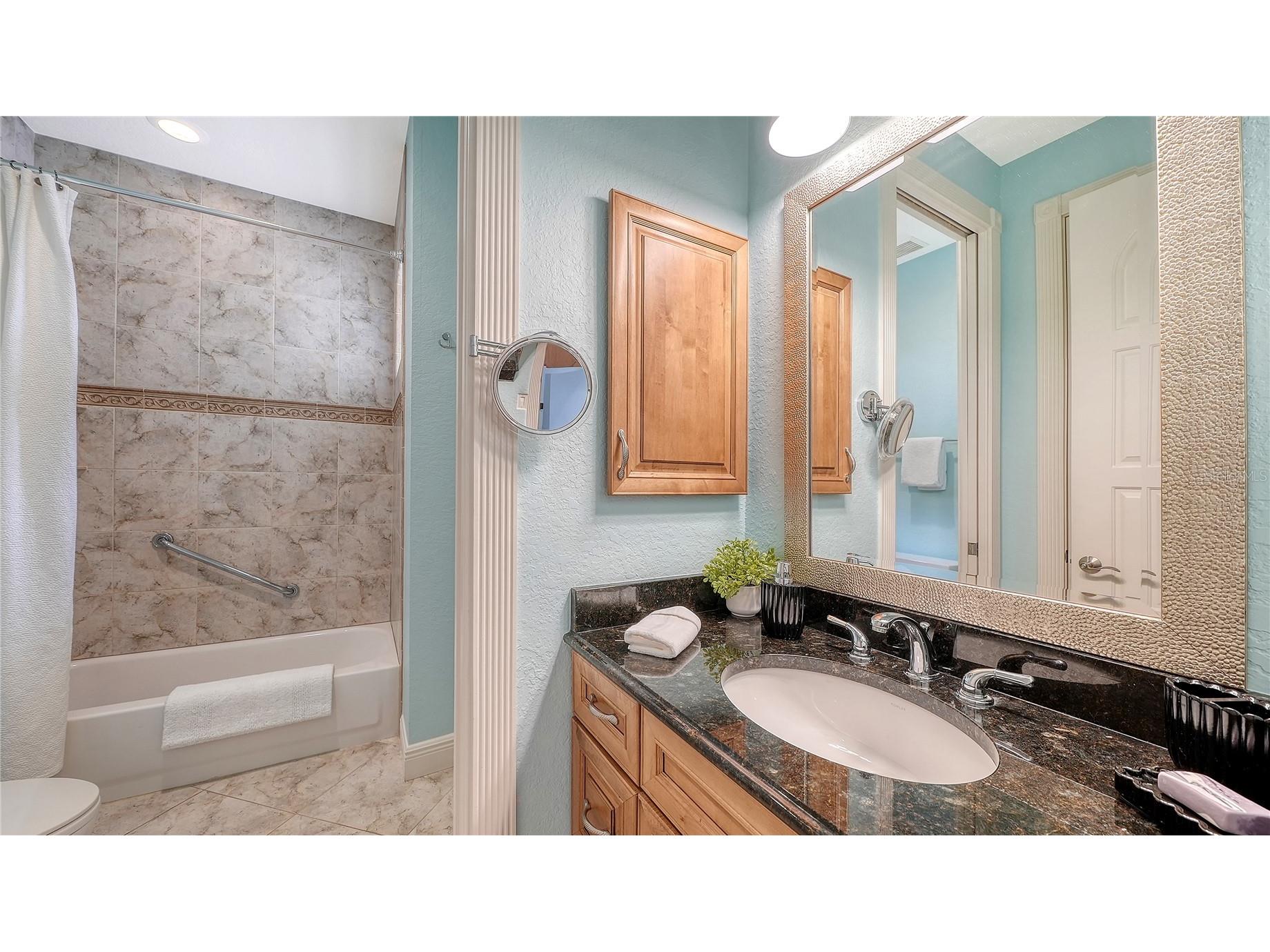 1630 Assisi Drive #18 Sarasota FL 34231 A4695360 image25
