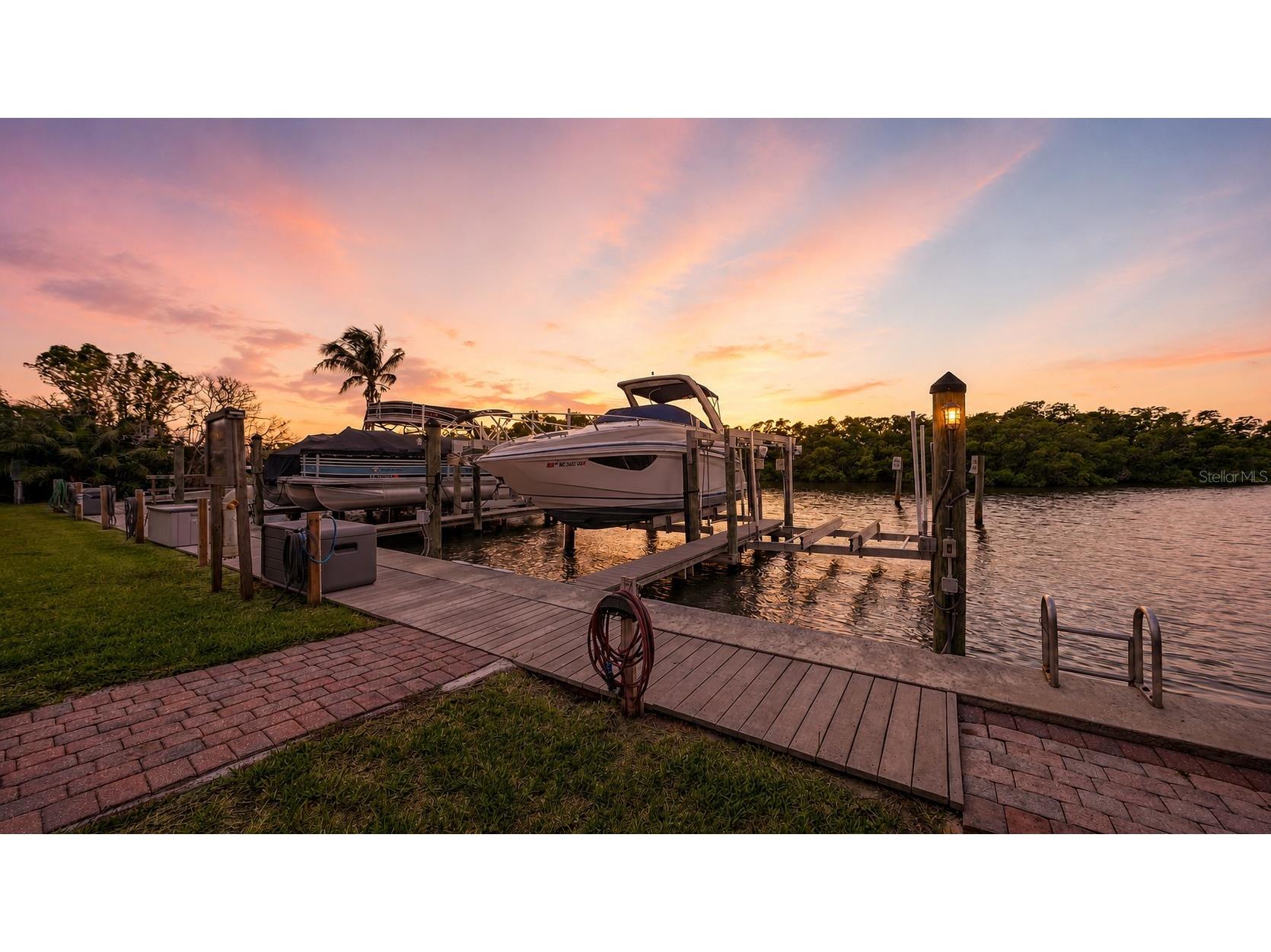 1630 Assisi Drive #18 Sarasota FL 34231 A4695360 image42