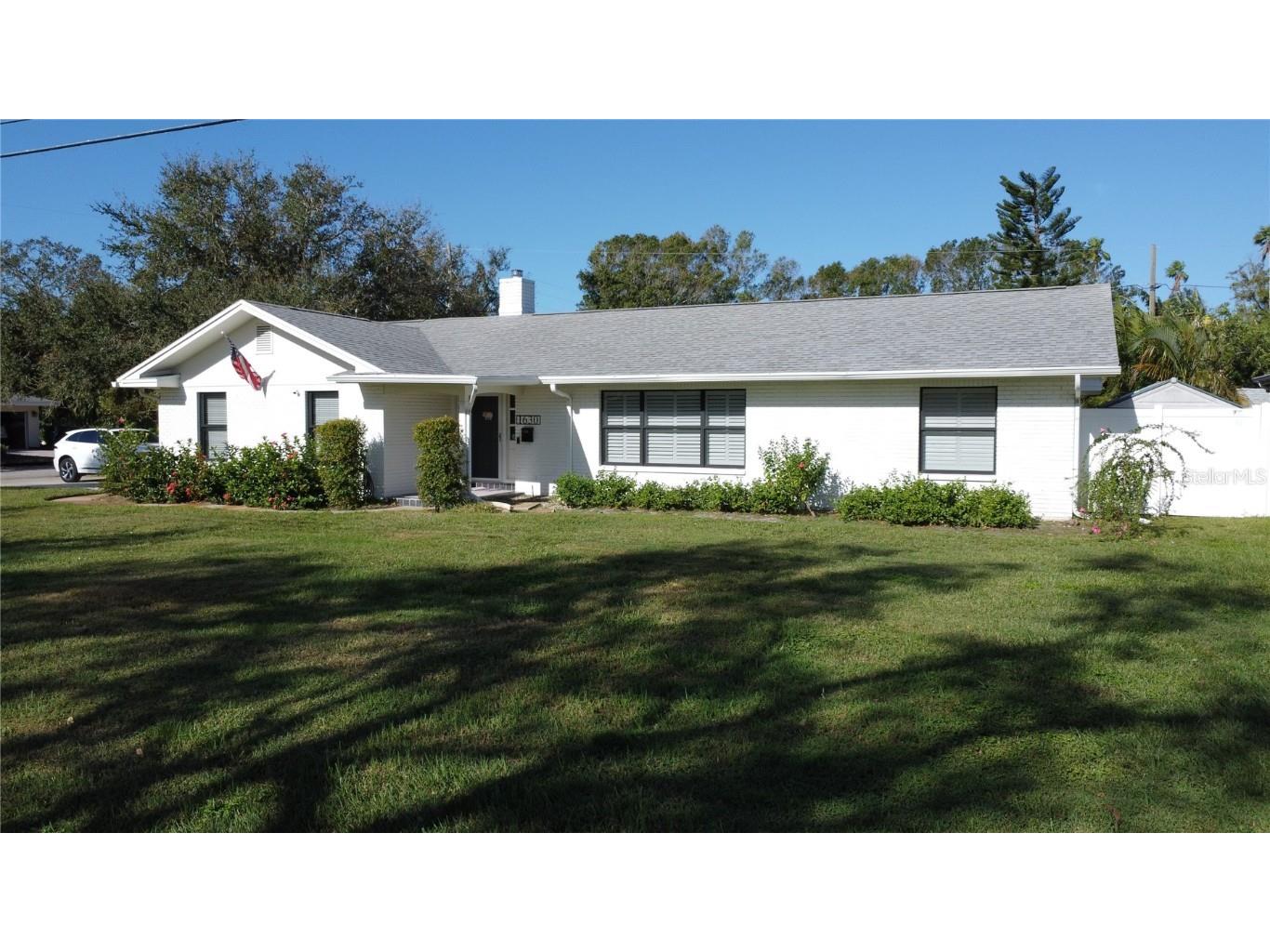 1630 Golf View Drive Belleair FL 33756 TB8316099 image1