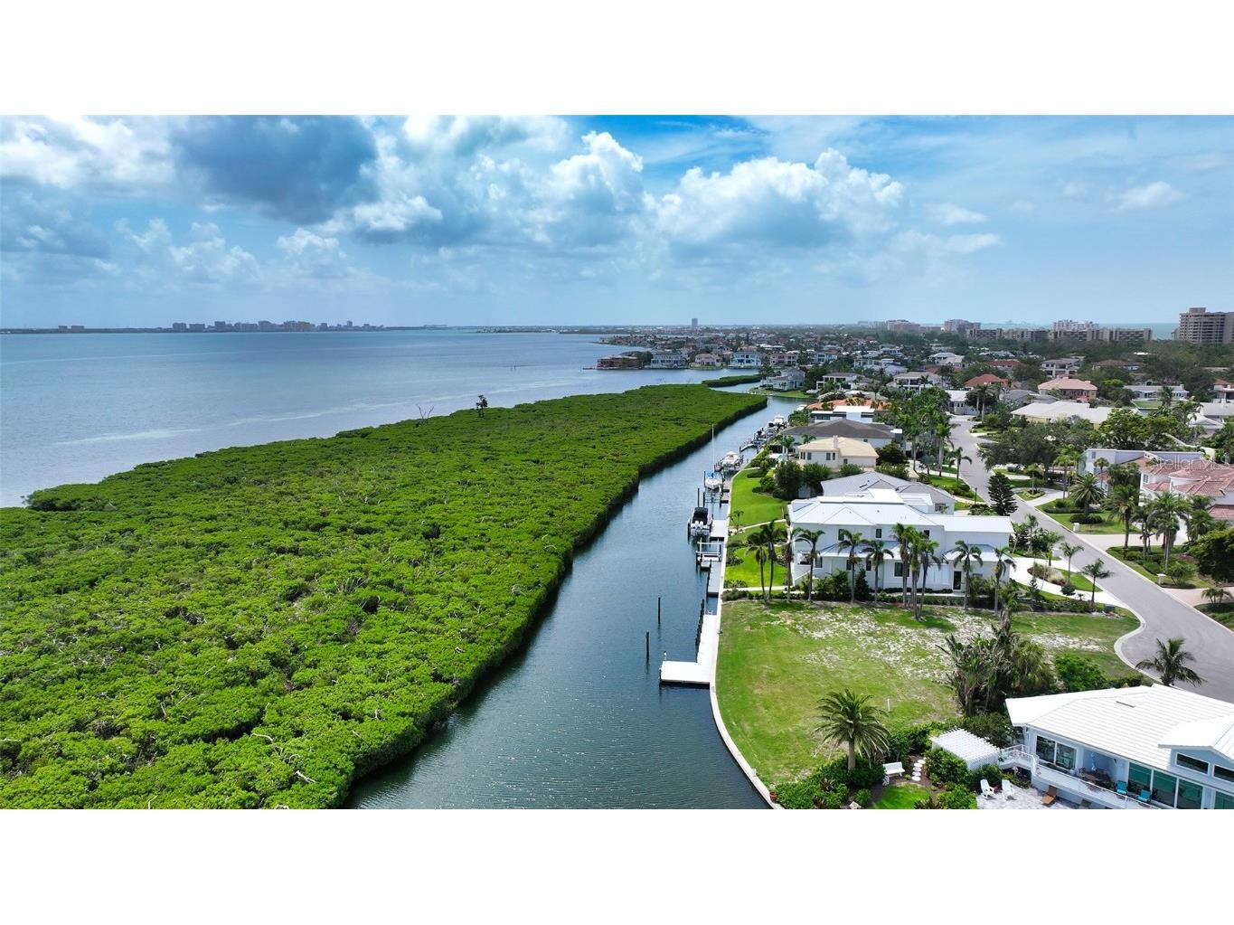 1630 Harbor Cay Lane Longboat Key FL 34228 - SARASOTA BAY A4657747 image5