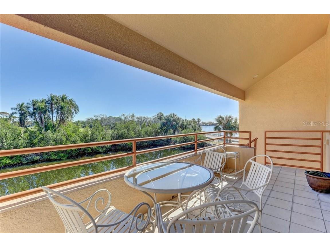 1630 Royal Palm Drive S #A Saint Petersburg FL 33707 TB8420701 image2