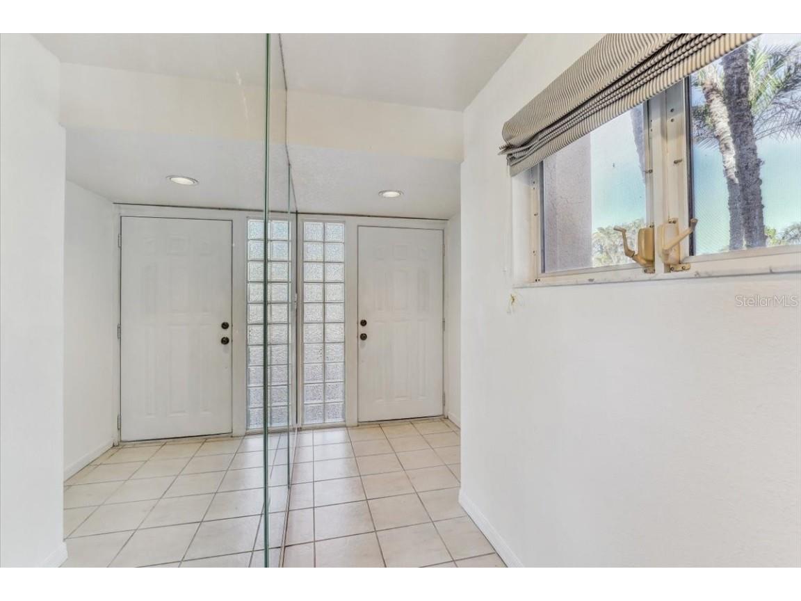 1630 Royal Palm Drive S #A Saint Petersburg FL 33707 TB8420701 image32