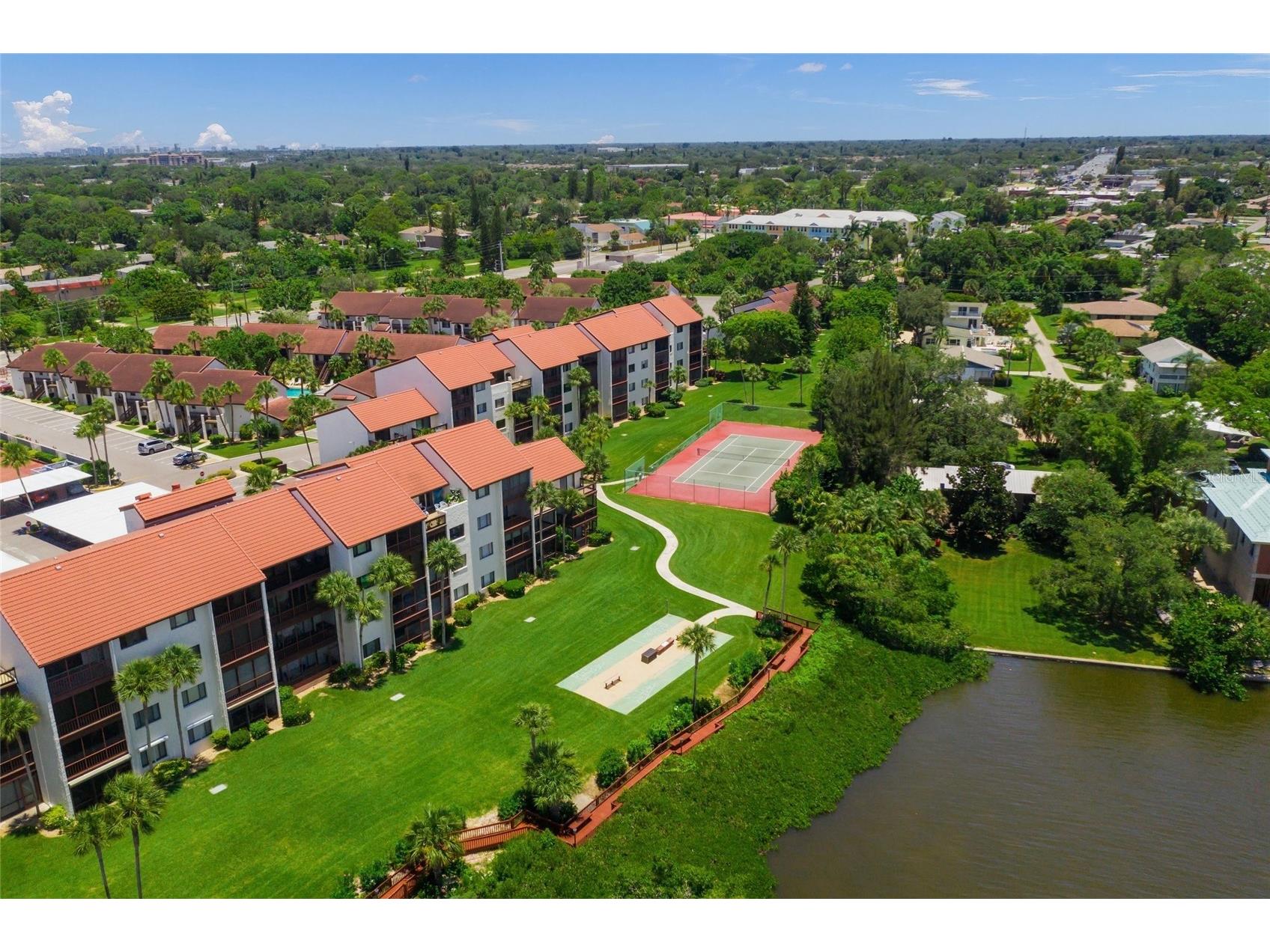 1630 Stickney Point Road #101 Sarasota FL 34231 - INTERCOASTAL WATERWAY A4687288 image32