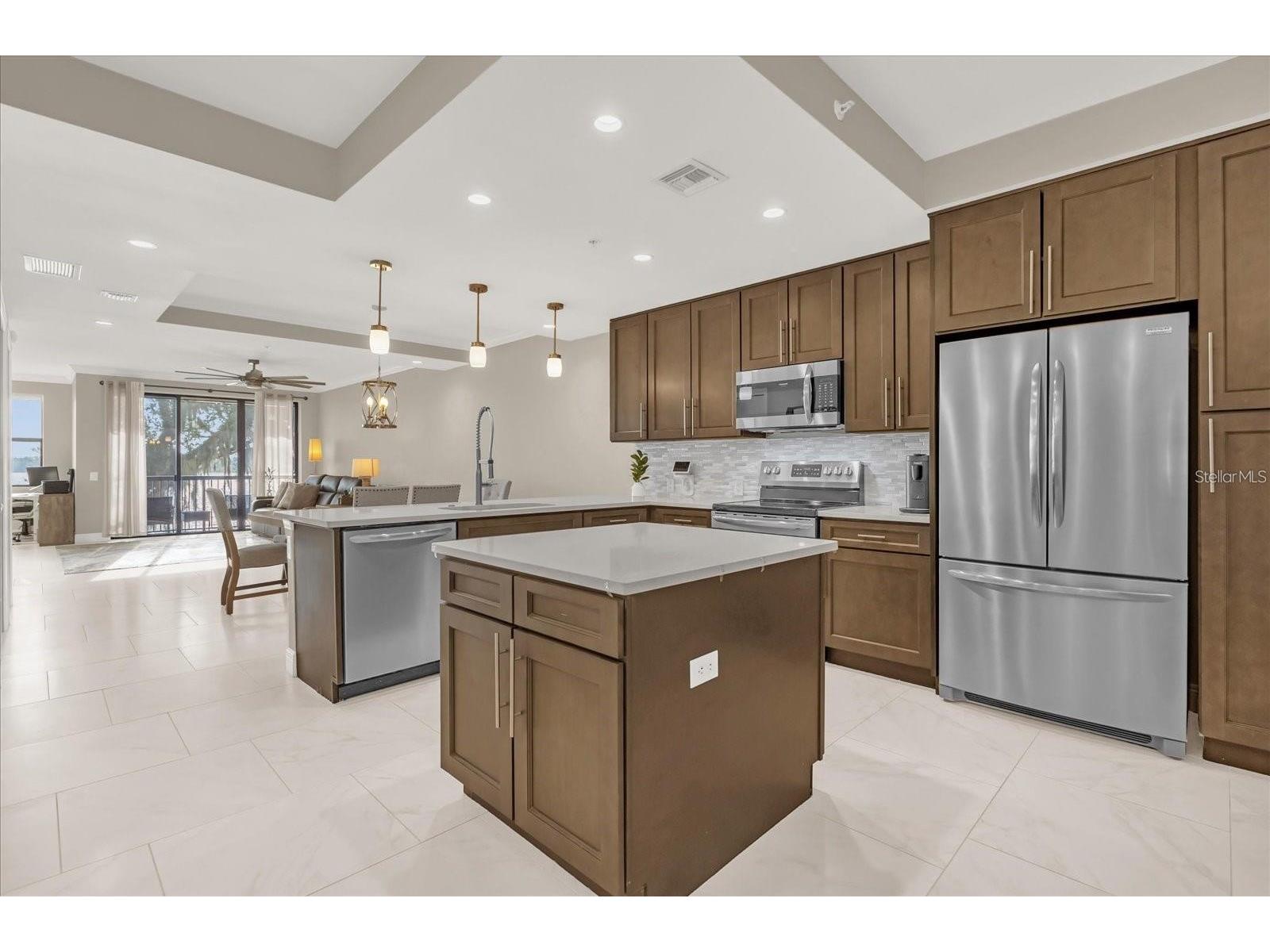 16300 County Road 455 #205 Montverde FL 34756 G5114527 image3