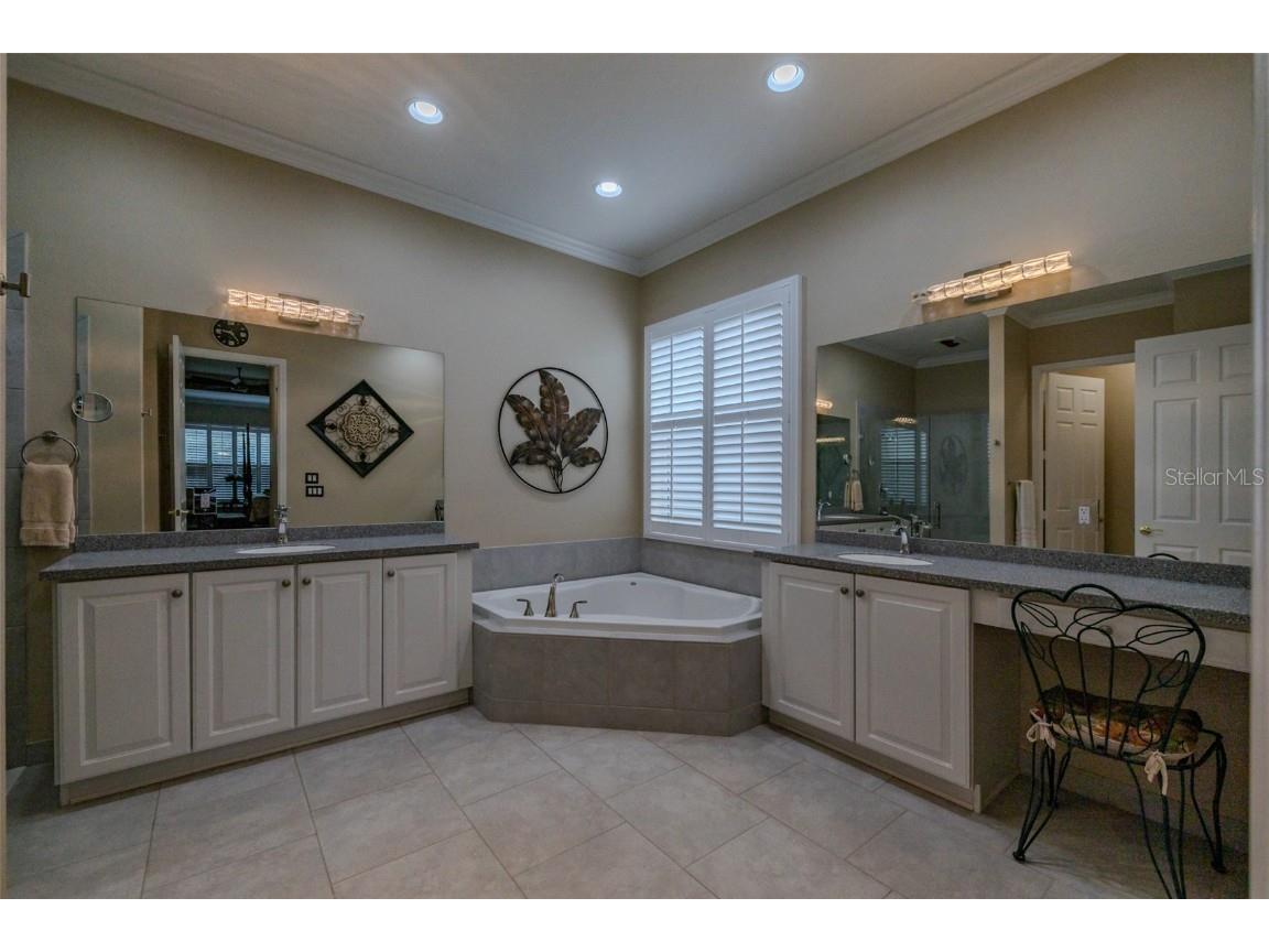 16301 Garnet Glen Place Wimauma FL 33598 TB8460648 image36