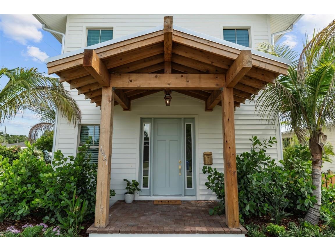 1631 31st Avenue N Saint Petersburg FL 33713 TB8410223 image1