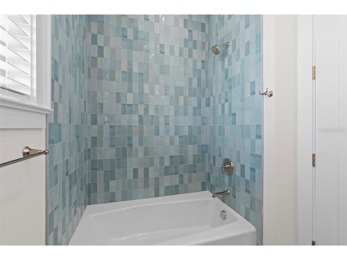 1631 31st Avenue N Saint Petersburg FL 33713 TB8410223 image17