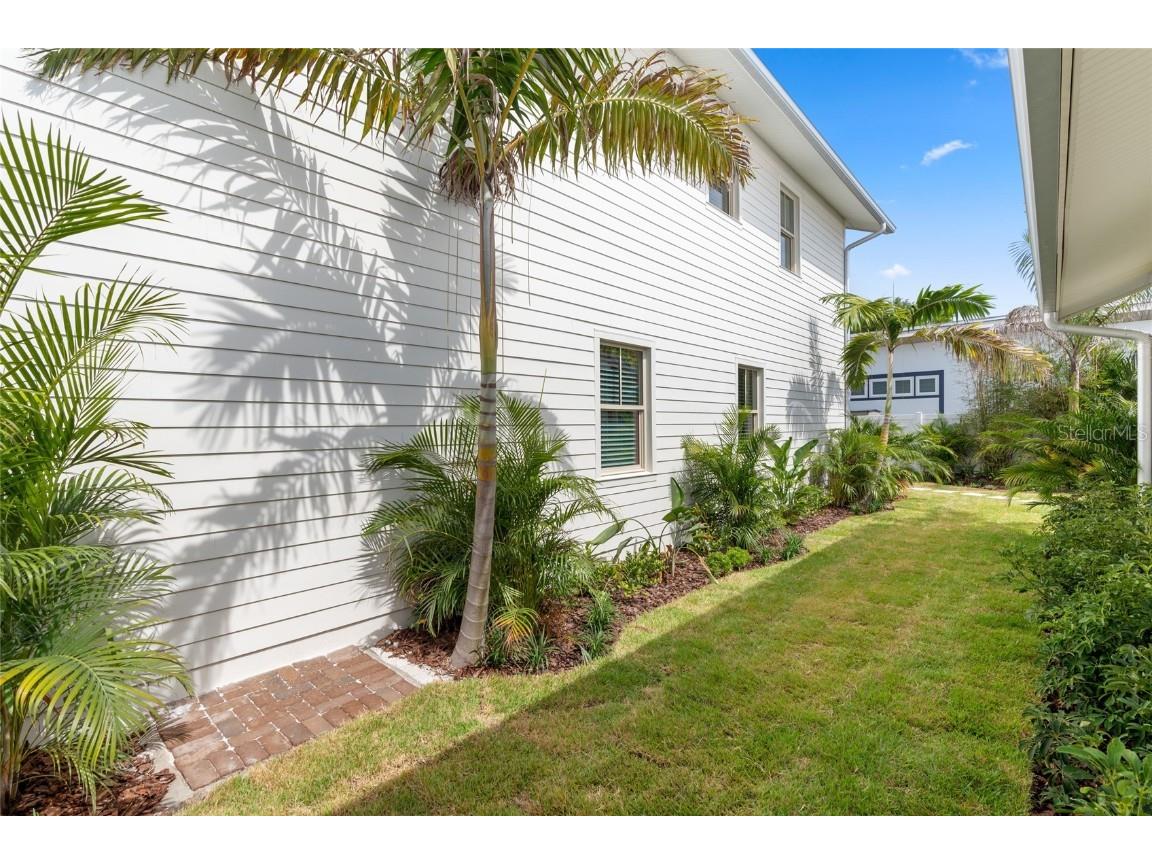 1631 31st Avenue N Saint Petersburg FL 33713 TB8410223 image36
