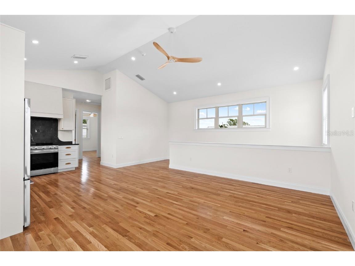 1631 31st Avenue N Saint Petersburg FL 33713 TB8410223 image9