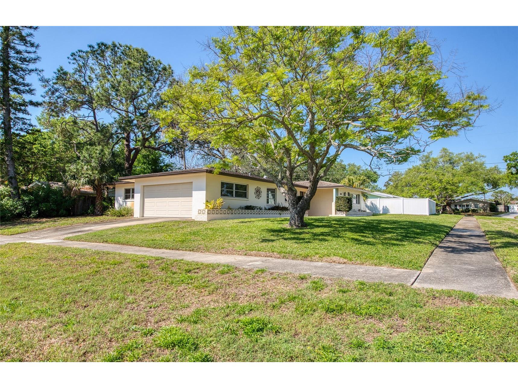 1631 Chateau Drive Clearwater FL 33756 TB8491344 image1