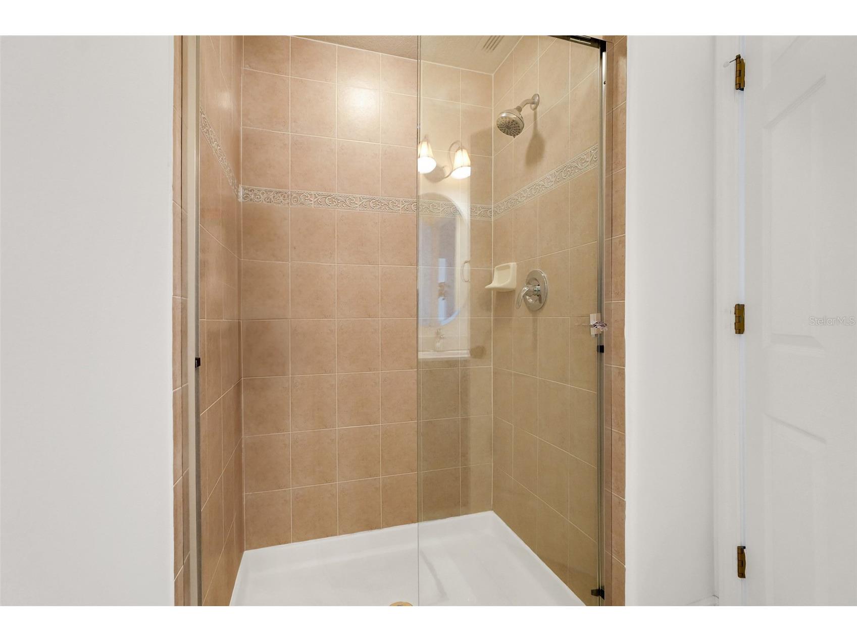 1631 Lakemont Avenue Orlando FL 32814 O6410319 image34
