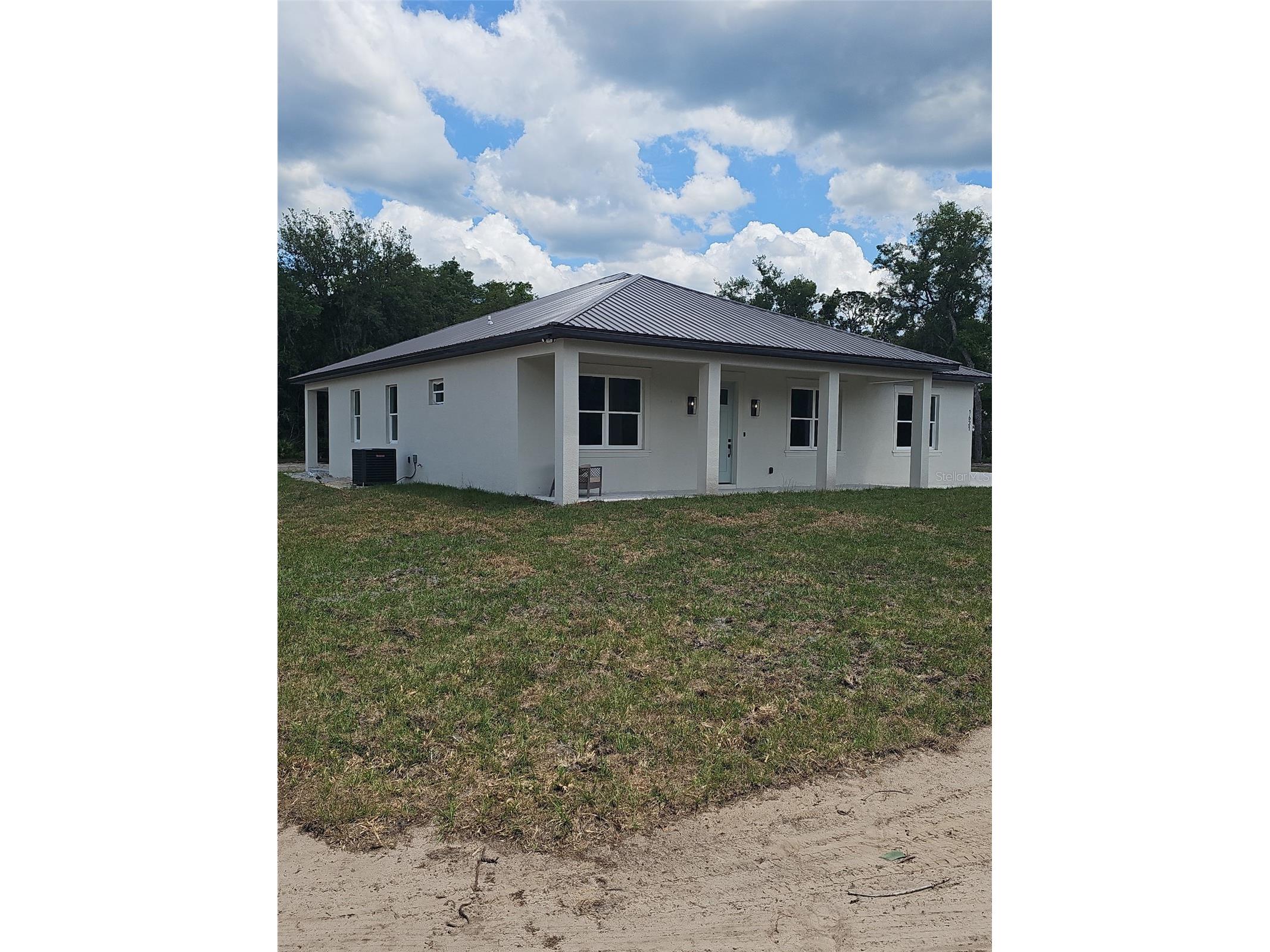 1631 Magnolia Avenue Deland FL 32724 V4948856 image2