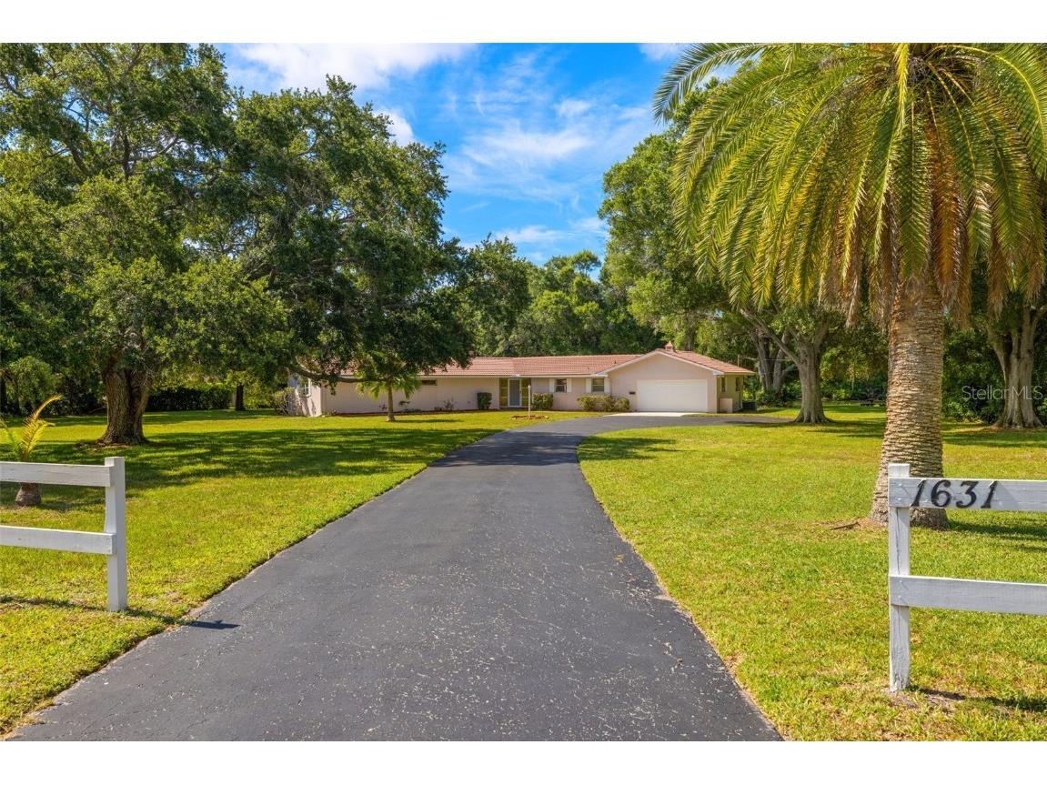 1631 Rosery Road NE Largo FL 33771 T3533607 image1