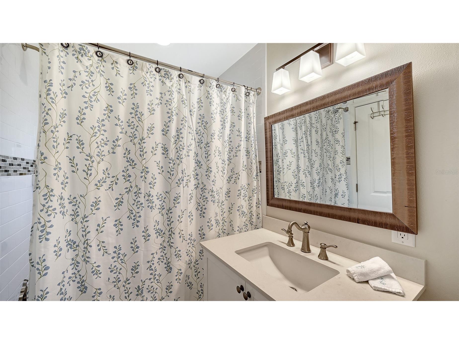 1631 Worrington Street Sarasota FL 34231 A4697370 image19