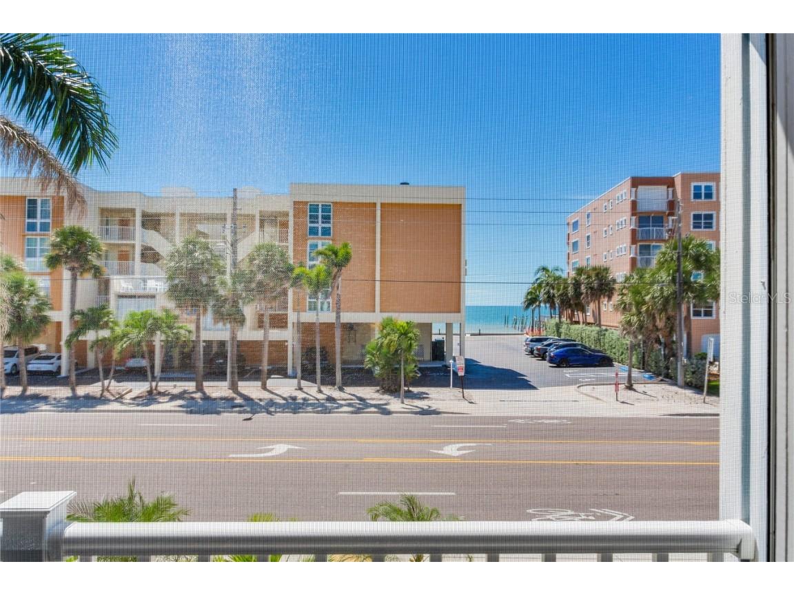 16315 Gulf Boulevard Redington Beach FL 33708 TB8430030 image3