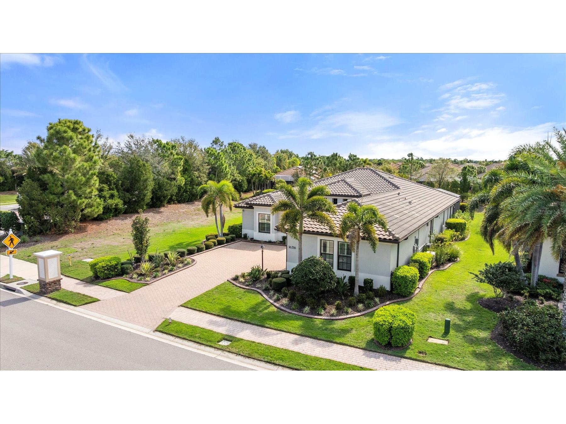 16316 Castle Park Terrace Lakewood Ranch FL 34202 A4685453 image3