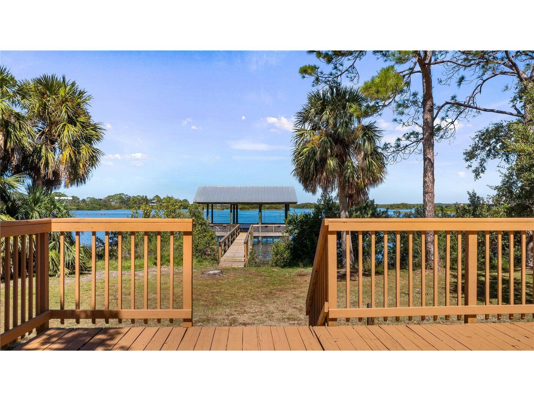16317 Andrews Circle Cedar Key FL 32625 - GULF OF MEXICO G5103582 image4