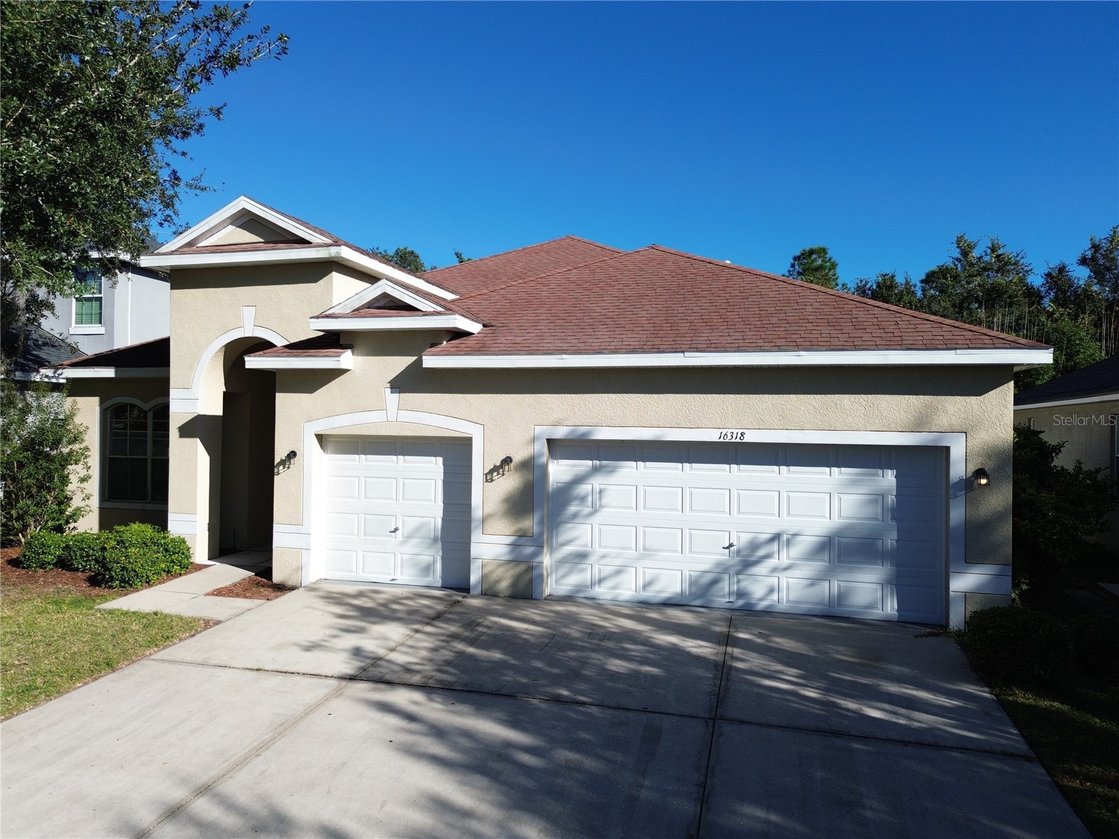16318 Bridgelawn Avenue Lithia FL 33547 TB8439837 image1