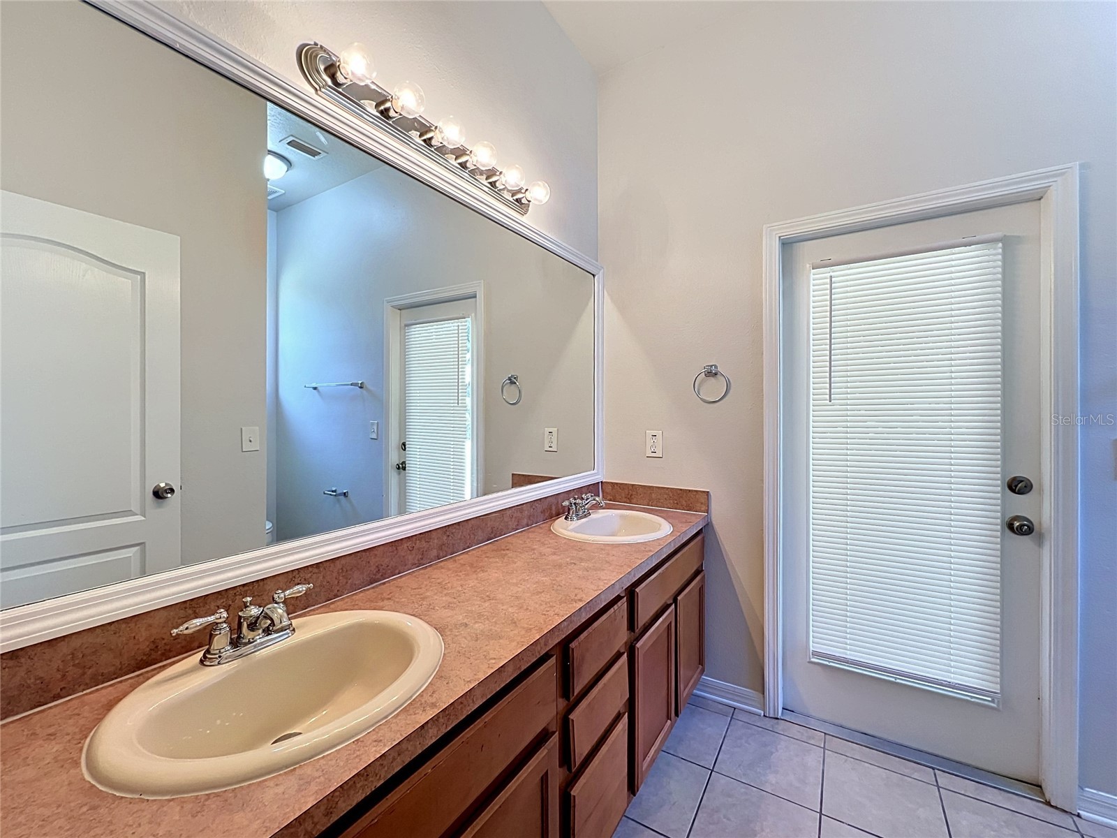 16318 Bridgelawn Avenue Lithia FL 33547 TB8439837 image35