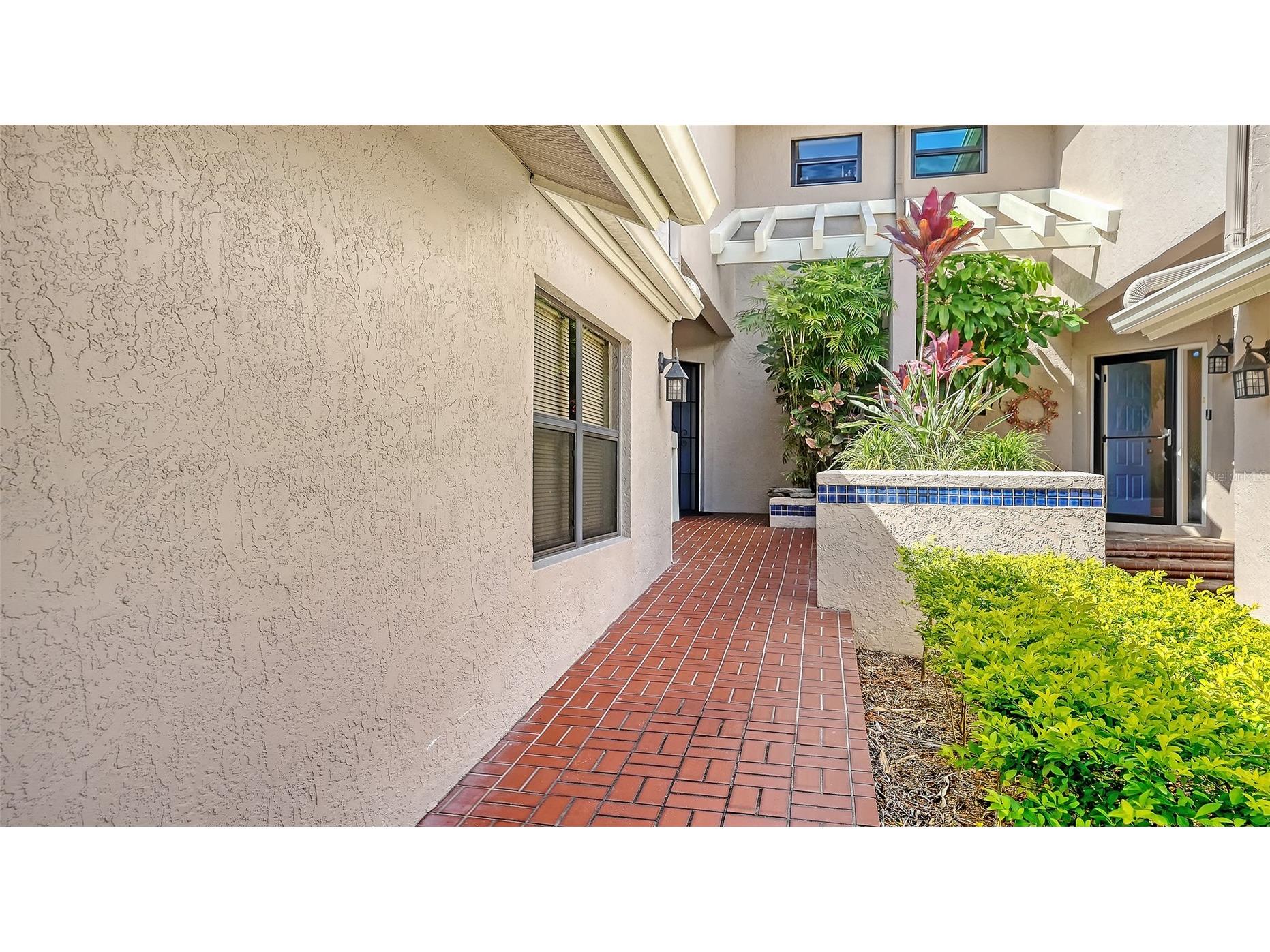 1632 Starling Drive #101 Sarasota FL 34231 A4694065 image3