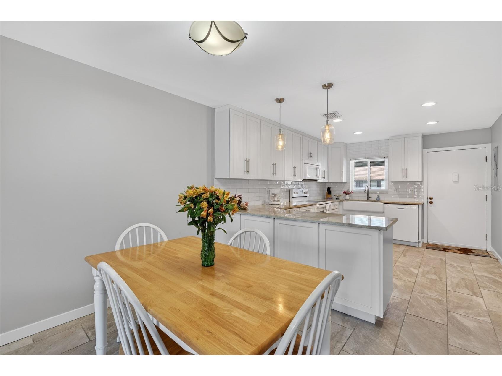 1632 Stickney Point Road #201 Sarasota FL 34231 - SARASOTA BAY A4682953 image8