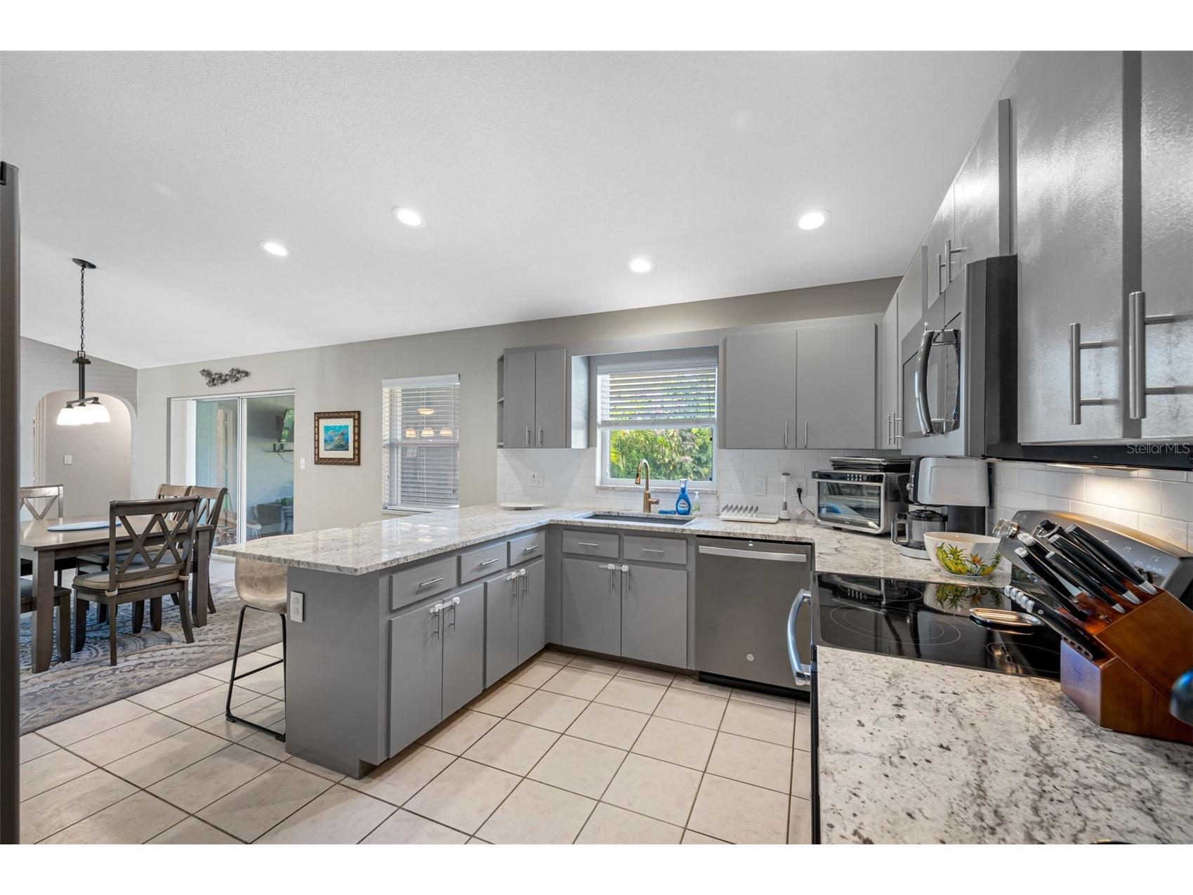 1632 Windsor Place Clearwater FL 33755 TB8514987 image11