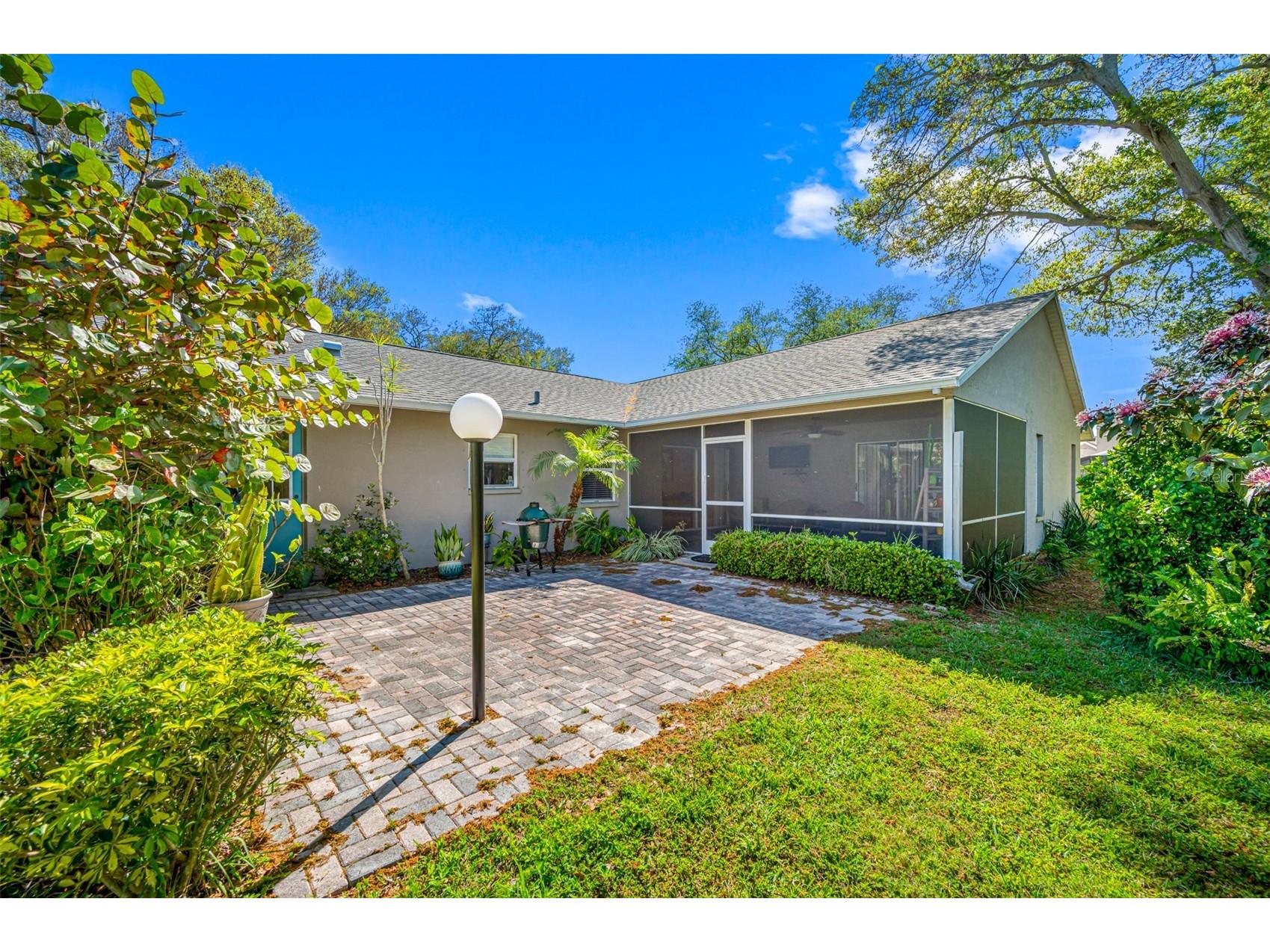 1632 Windsor Place Clearwater FL 33755 TB8514987 image20