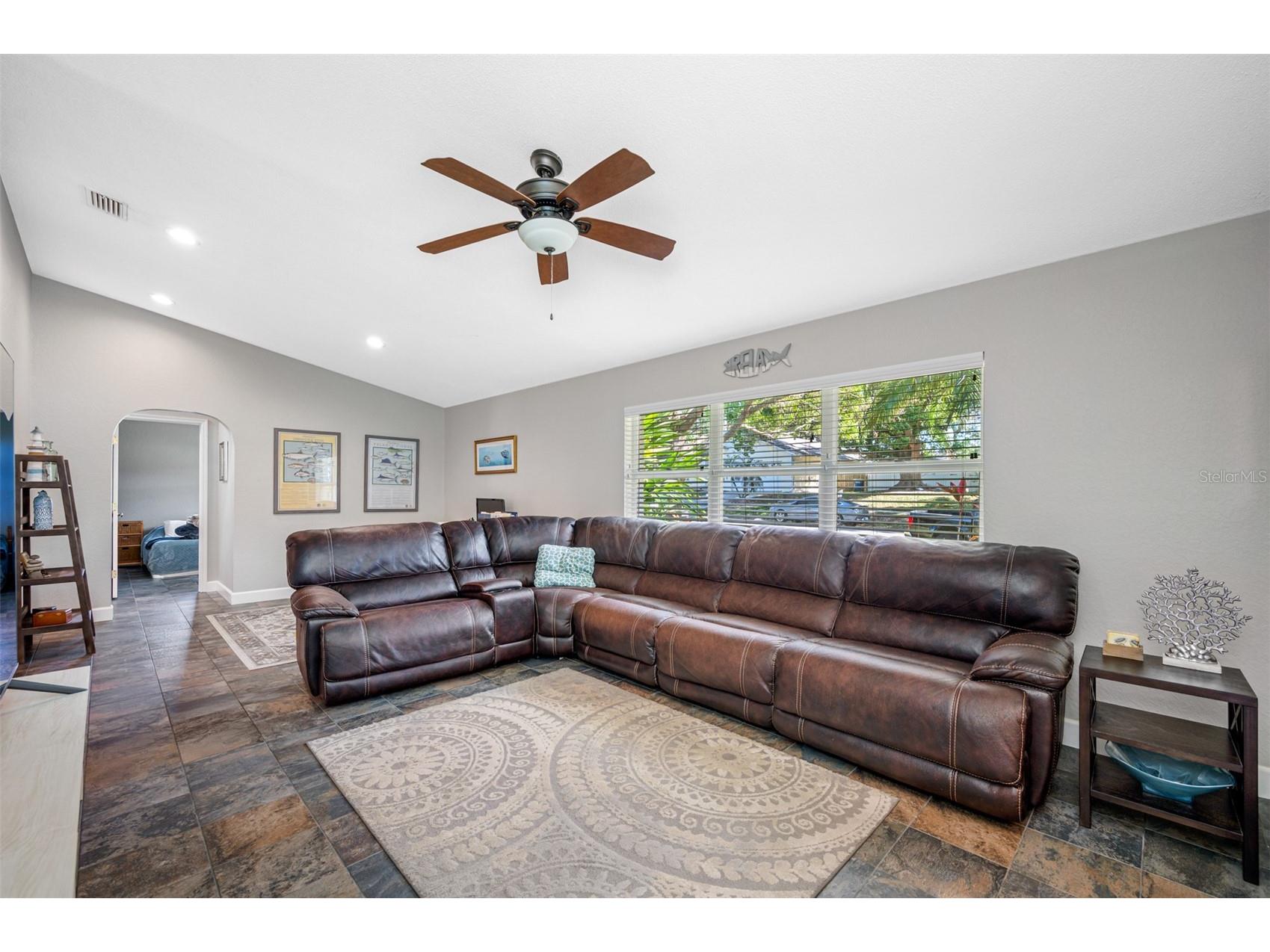 1632 Windsor Place Clearwater FL 33755 TB8514987 image6