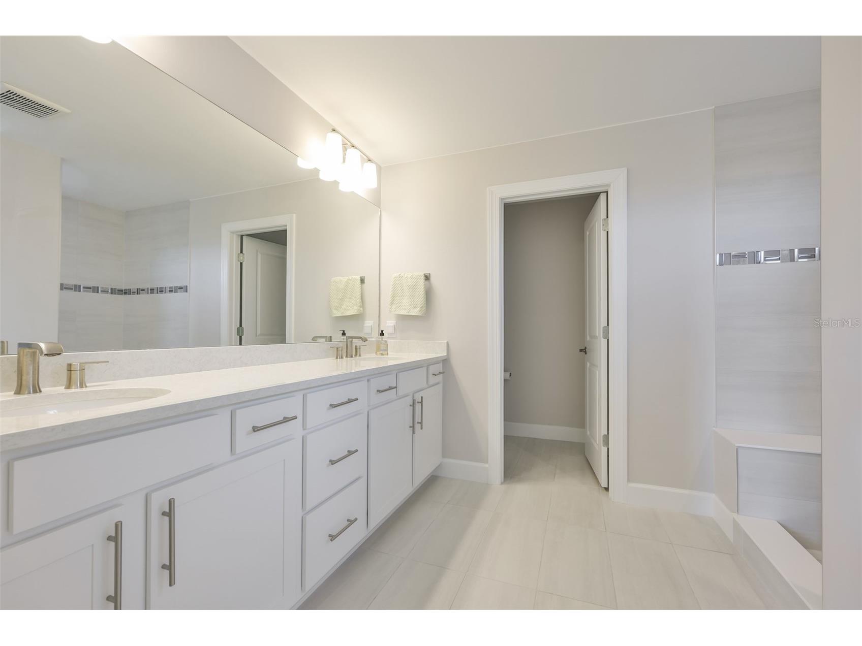 16320 Hidden Oak Loop Bradenton FL 34211 A4681237 image44