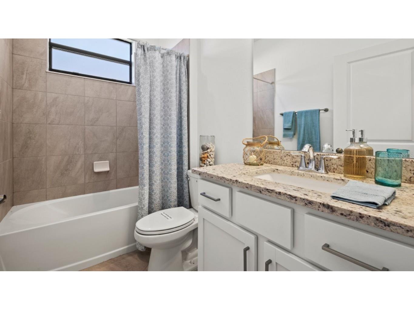 16325 Tradewind Terrace Bradenton FL 34211 A4666750 image2