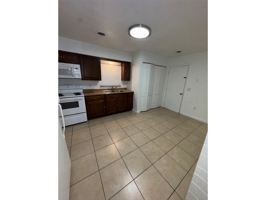 1633-1633 NE 70th Street Ocala FL 34479 OM698925 image5