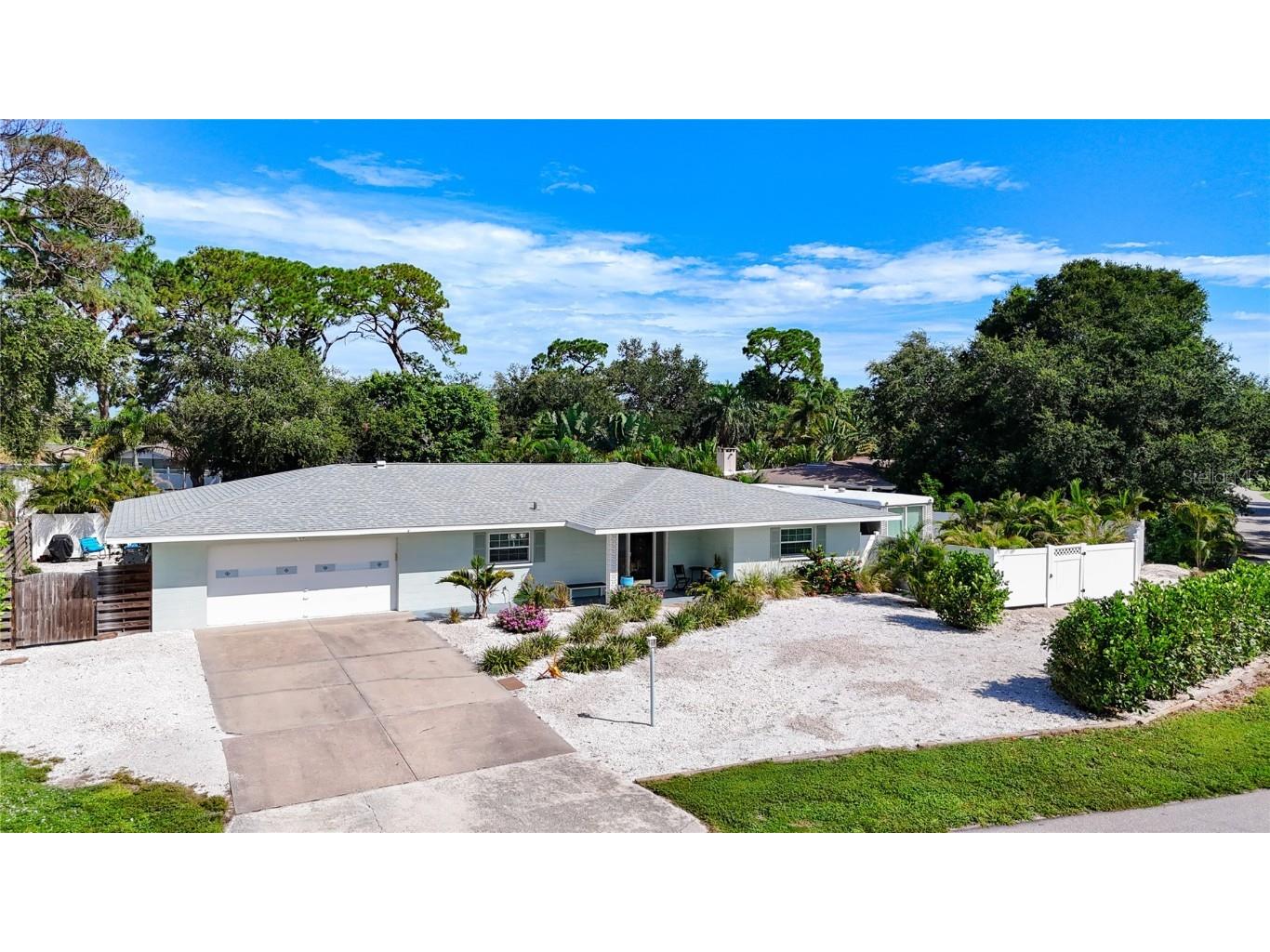 1633 Birchwood Street Sarasota FL 34231 A4618628 image1
