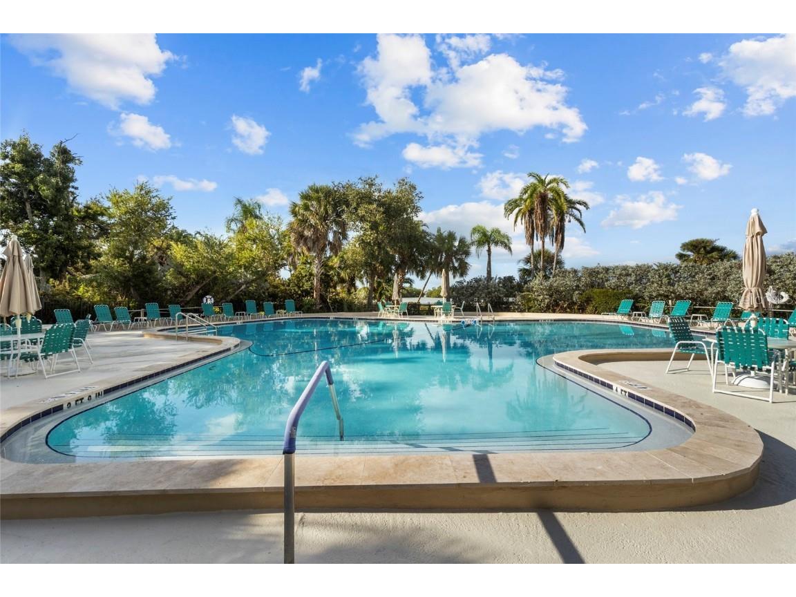 1633 Boathouse Circle #131 Sarasota FL 34231 A4675262 image37