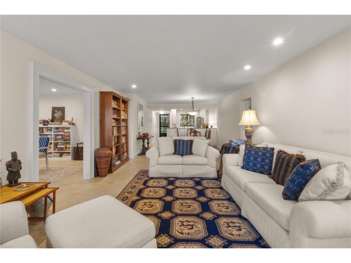 1633 Boathouse Circle #131 Sarasota FL 34231 A4675262 image8