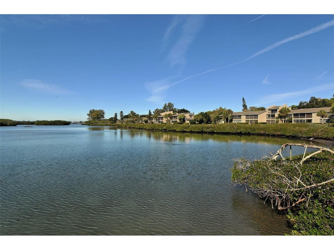 1633 Boathouse Circle #HA132 Sarasota FL 34231 A4644501 image58