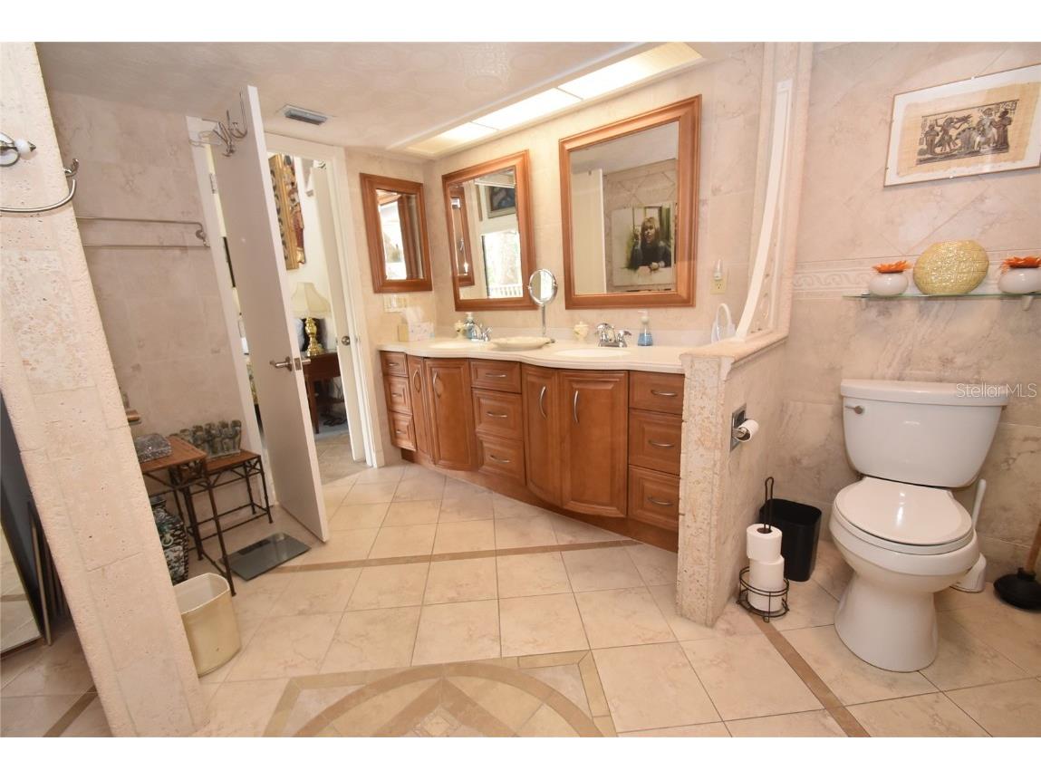 1633 Boathouse Circle #HA231 Sarasota FL 34231 A4527093 image17