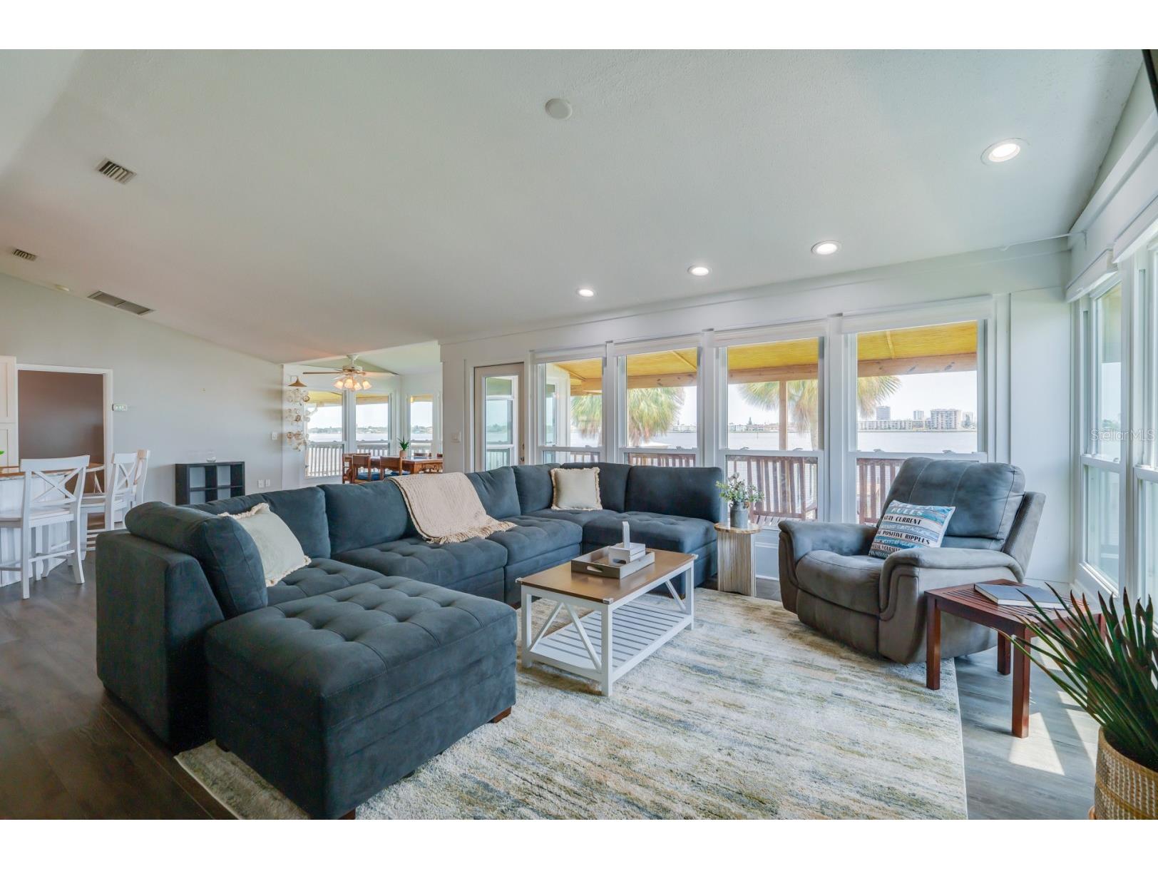 1633 Riverside Drive Daytona Beach FL 32117 A4681115 image11