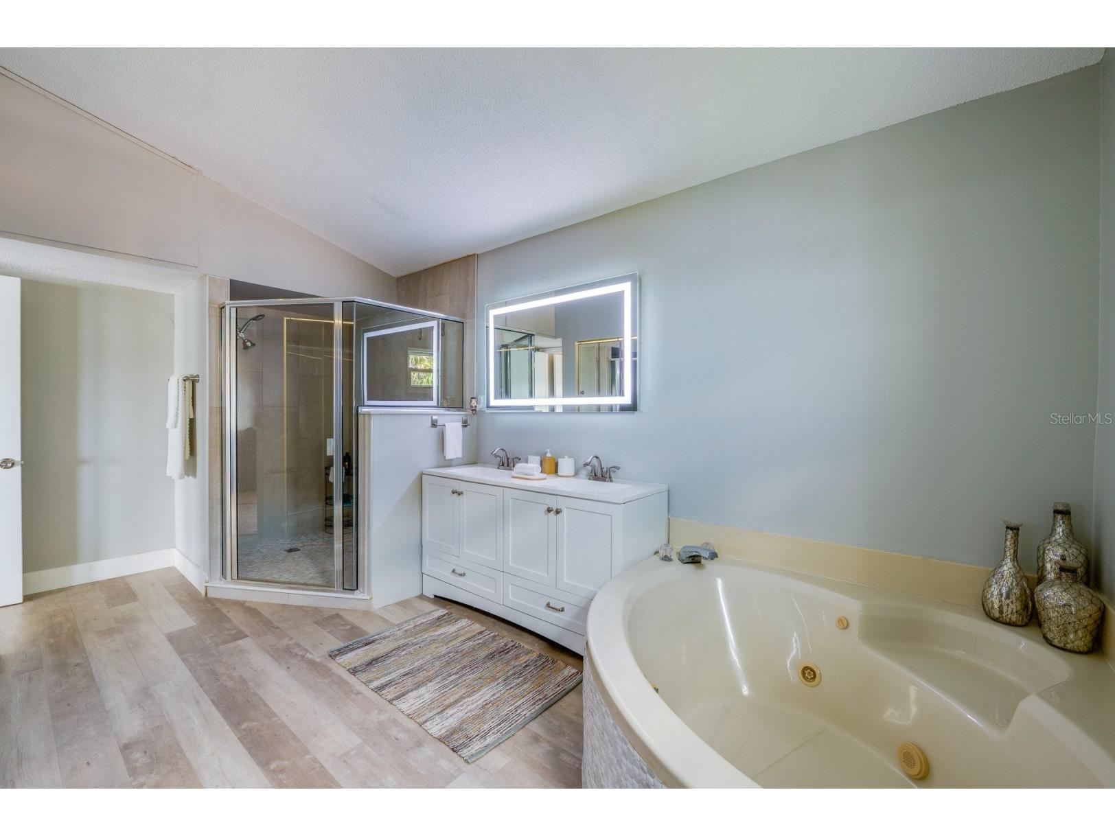 1633 Riverside Drive Daytona Beach FL 32117 A4681115 image19