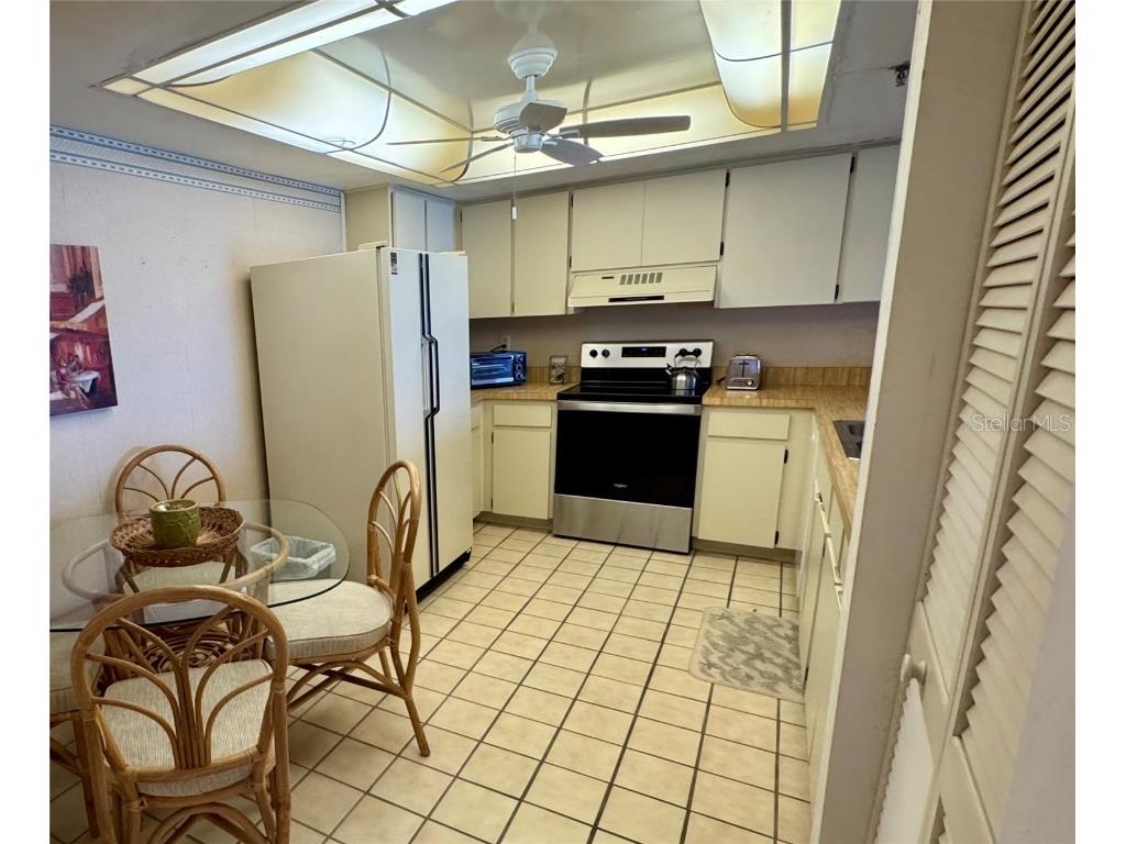 16330 Gulf Boulevard #201 Redington Beach FL 33708 - GULF OF MEXICO TB8386587 image10