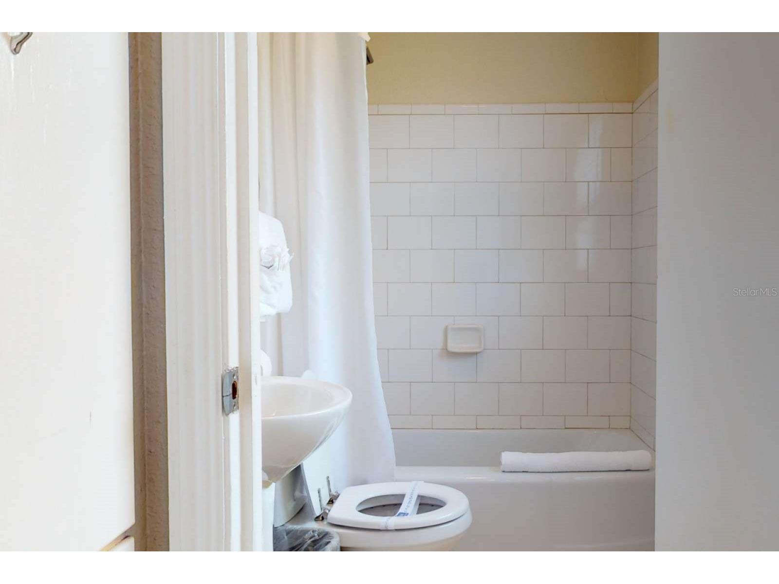 16333 Gulf Boulevard #204 Redington Beach FL 33708 TB8420756 image16