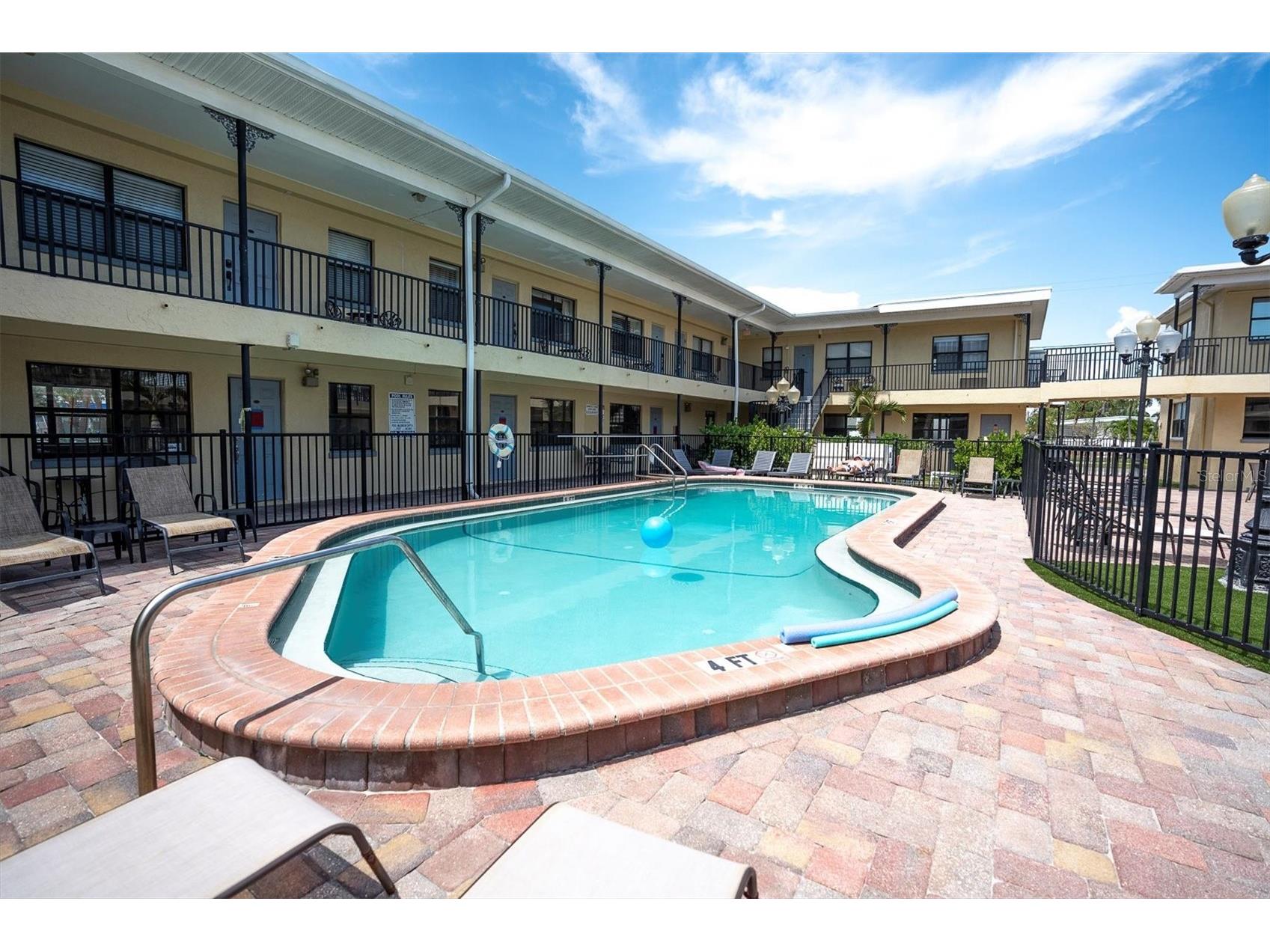 16333 Gulf Boulevard #217 Saint Petersburg FL 33708 TB8493617 image1