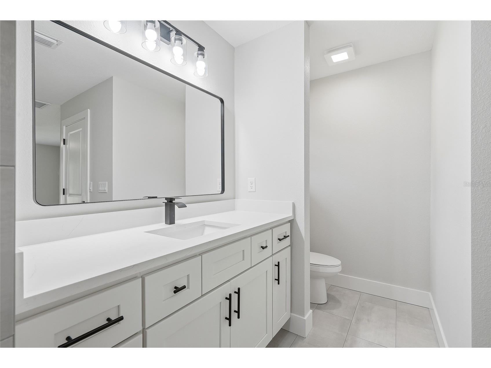 16335 Force Road Weeki Wachee FL 34614 TB8522193 image28