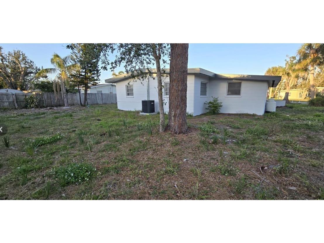 1634 Banyan Drive Venice FL 34293 TB8484480 image15