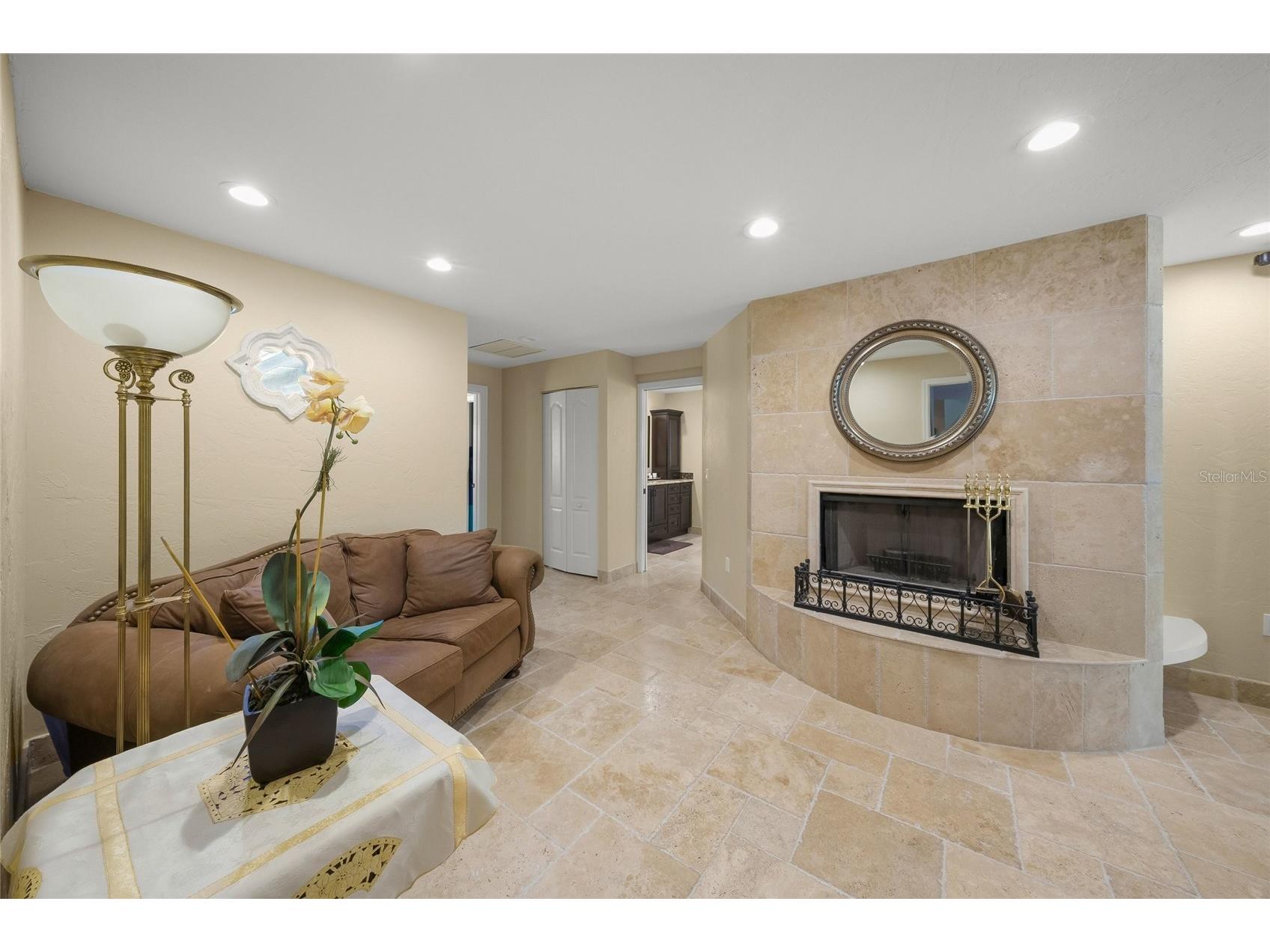 1634 N Lodge Drive Sarasota FL 34239 A4681996 image11