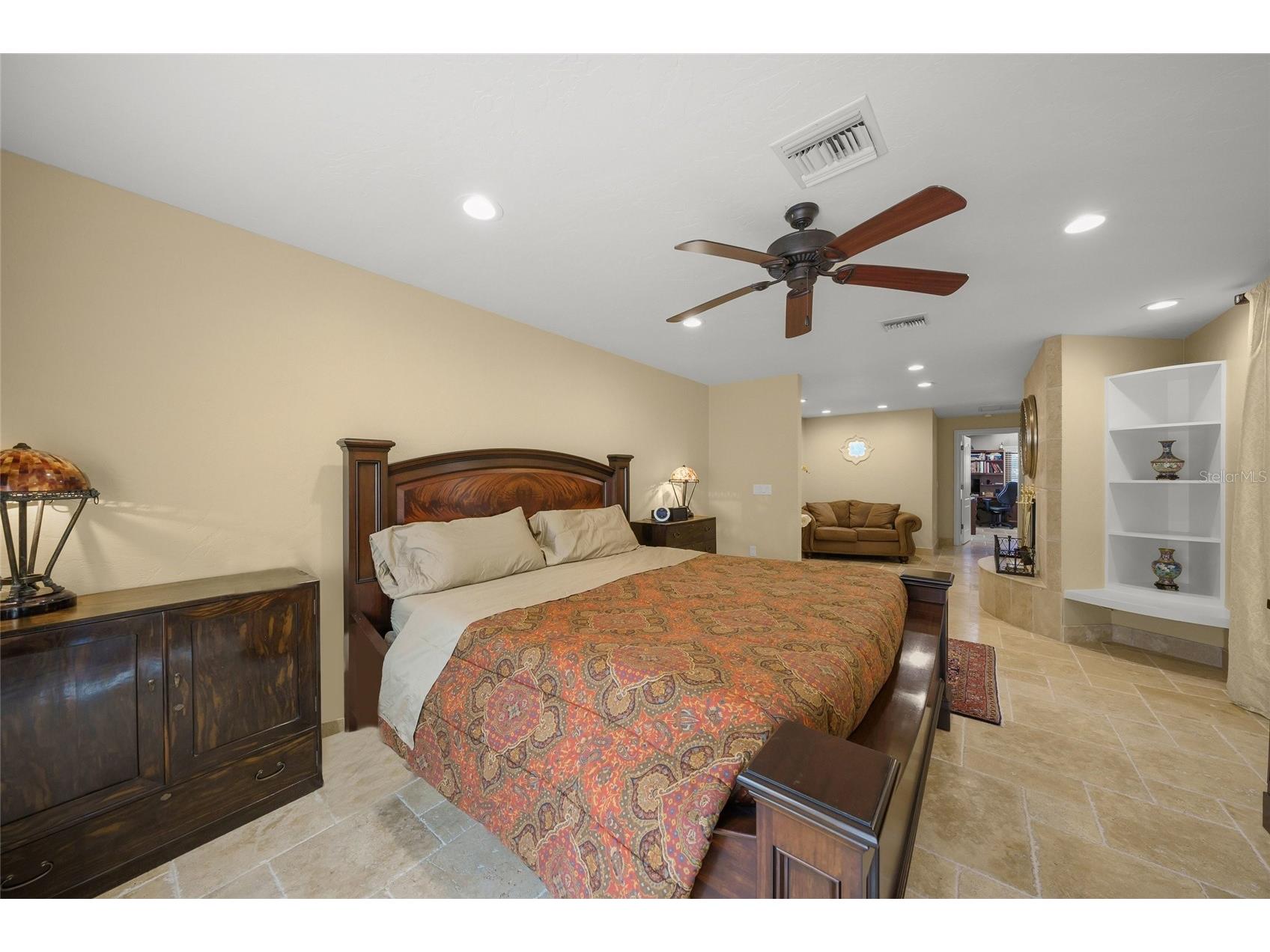 1634 N Lodge Drive Sarasota FL 34239 A4681996 image22