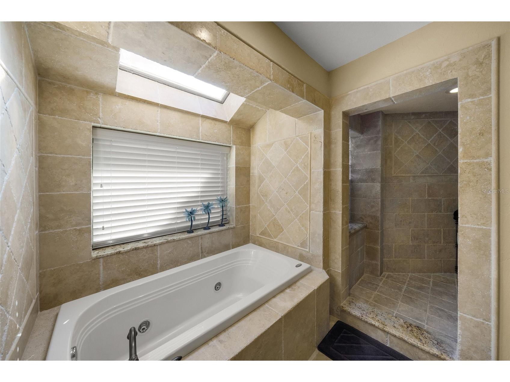 1634 N Lodge Drive Sarasota FL 34239 A4681996 image26