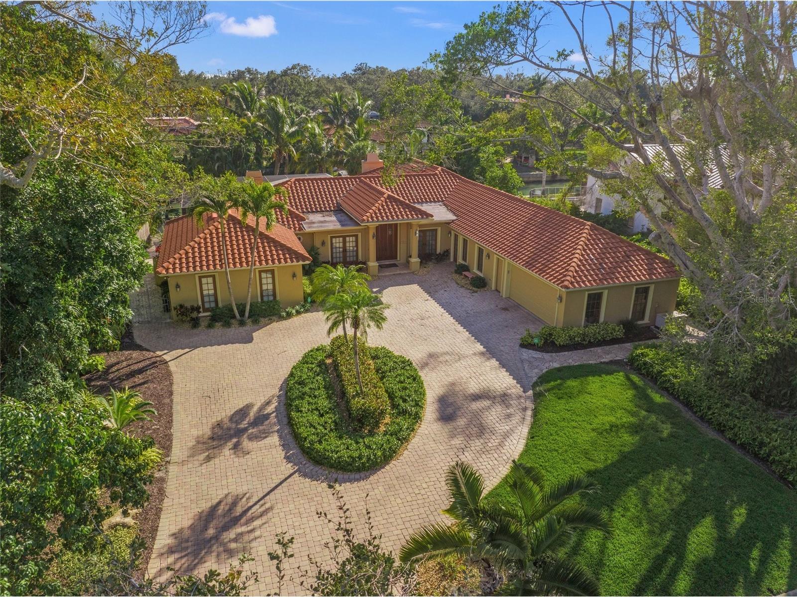 1634 N Lodge Drive Sarasota FL 34239 A4681996 image5