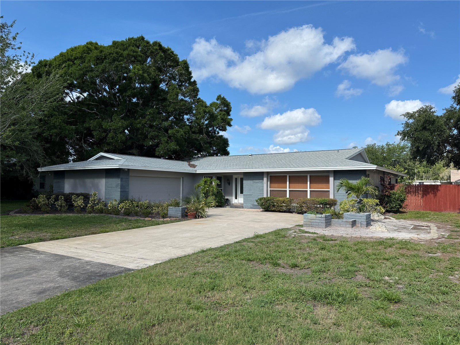 1634 Sheffield Drive Clearwater FL 33764 - ALLEN CREEK TB8511636 image1