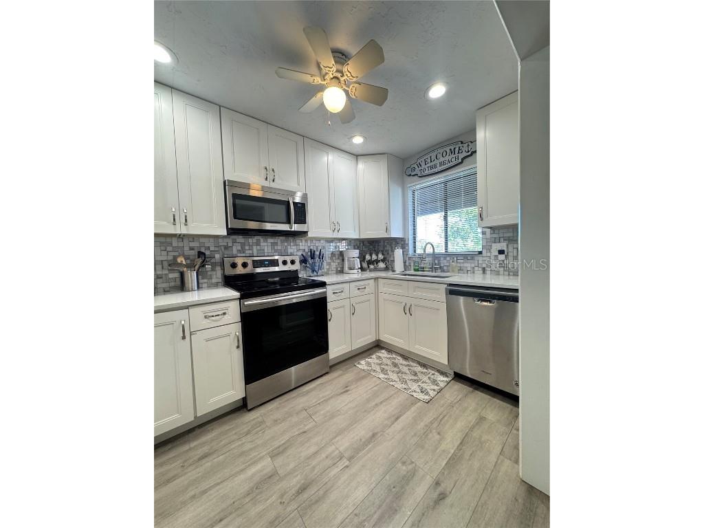 1634 Stickney Point Road #1634-201 Sarasota FL 34231 A4669750 image2