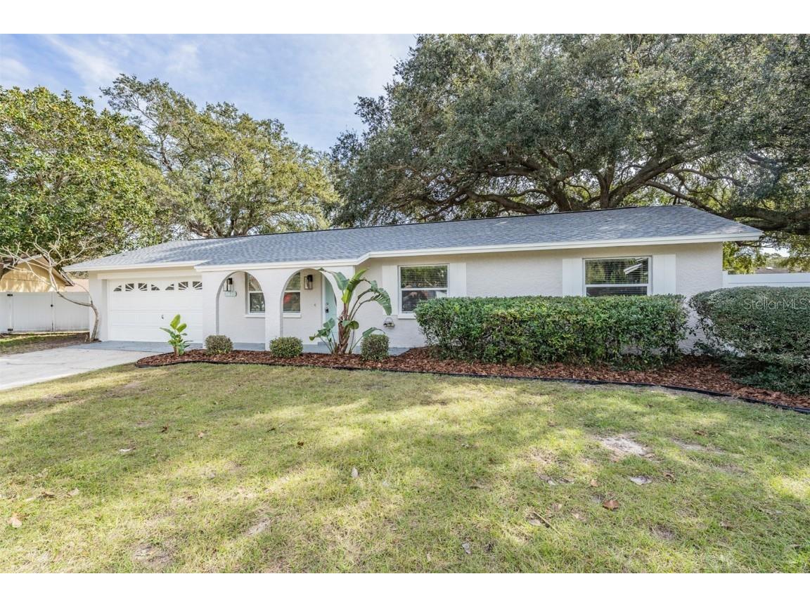 1635 Greenwood Drive Dunedin FL 34698 U8187959 image1